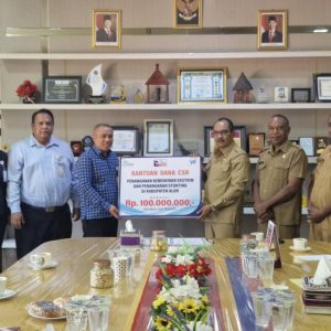 Bank NTT Salurkan Bantuan CSR untuk Atasi Kemiskinan Ekstrem dan Stunting di Alor