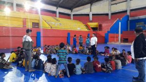 Kunjungi Penyintas Longsor Kuatae, YNS Dorong Pemda Percepat Relokasi